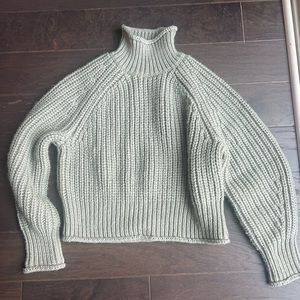 NWOT H&M Sweater